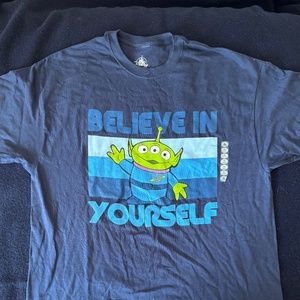 New Disney Parks T-Shirt XL